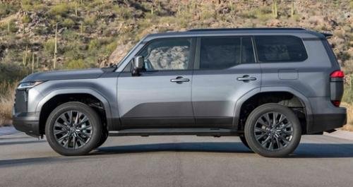 Photo of a 2024 Lexus GX in Nebula Gray Pearl (paint color code 1H9)