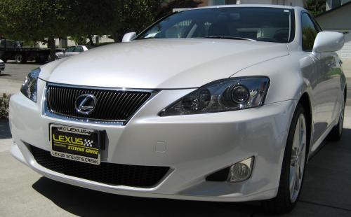 Photo of a 2008 Lexus IS in Glacier Frost Mica (paint color code 074)