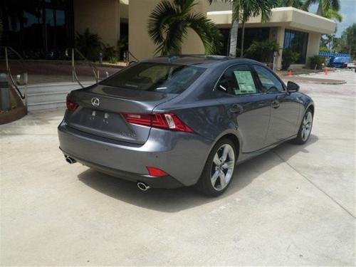 Photo of a 2014-2020 Lexus IS in Nebula Gray Pearl (paint color code 1H9)