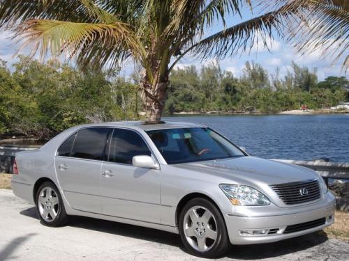 Photo of a 2005 Lexus LS in Mercury Metallic (paint color code 1F2)