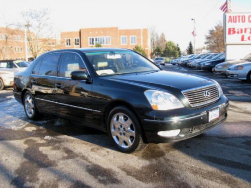 Photo of a 2001-2003 Lexus LS in Midnight Pine Pearl (paint color code 6S6)