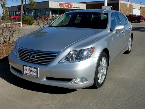 Photo of a 2012 Lexus LS in Mercury Metallic (paint color code 1F2)