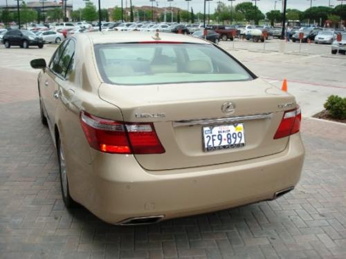 Photo of a 2008 Lexus LS in Golden Almond Metallic (paint color code 4T1)