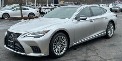 Photo of a 2024 Lexus LS in Silver Illusion (paint color code 1L3)