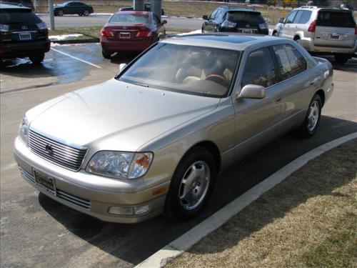 Photo of a 2000 Lexus LS in Burnished Gold Metallic (paint color code 4P2)