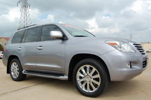 Photo of a 2008-2011 Lexus LX in Twilight Gray Metallic (paint color code 1G8)