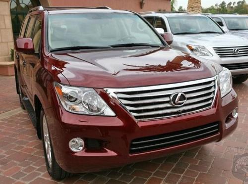 Photo of a 2013 Lexus LX in Noble Spinel Mica (paint color code 3R7)