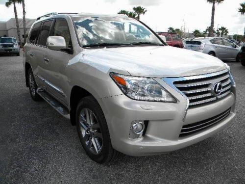 Photo of a 2015 Lexus LX in Satin Cashmere Metallic (paint color code 4U7)