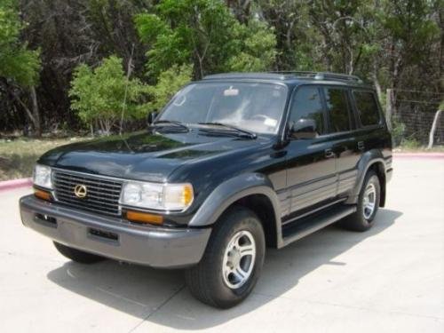 Photo of a 1996-1997 Lexus LX in Black Onyx (paint color code 202