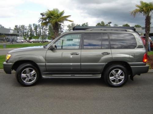 Photo of a 2006-2007 Lexus LX in Cypress Pearl (paint color code 6T7)