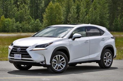 Photo of a 2015-2021 Lexus NX in Eminent White Pearl (paint color code 085)