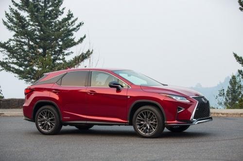 Photo of a 2016-2022 Lexus RX in Matador Red Mica (paint color code 3R1)