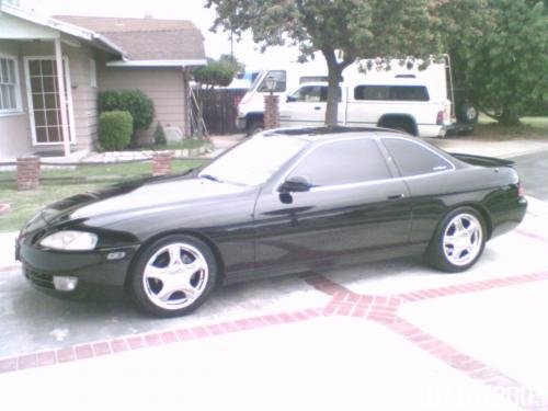 Photo of a 1993 Lexus SC in Black Onyx (paint color code 202