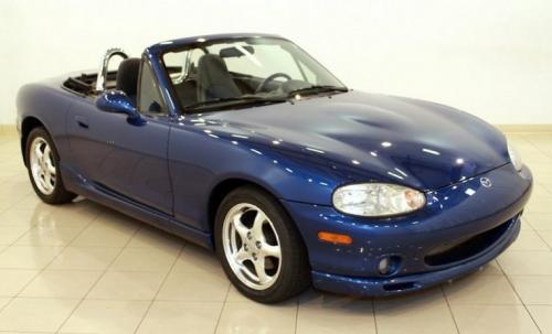 Photo of a 1999 Mazda Miata in Sapphire Blue Mica (paint color code 20P)