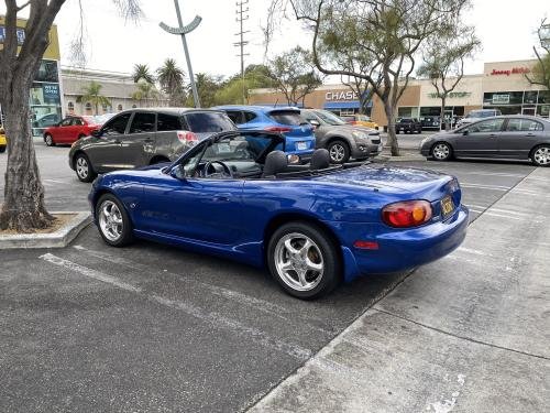 Photo of a 1999 Mazda Miata in Sapphire Blue Mica (paint color code 20P)