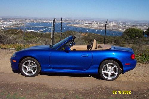 Photo of a 2002 Mazda Miata in Laser Blue Mica (paint color code 24A)