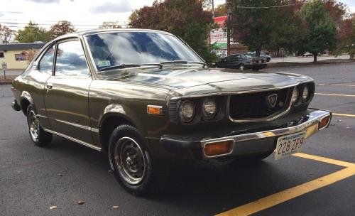 Photo of a 1974 Mazda RX-3 in Jewel Green Metallic (paint color code D8)