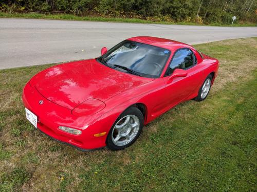 Photo of a 1993-1995 Mazda RX-7 in Vintage Red (paint color code NU)