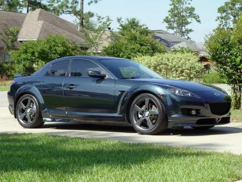 Photo of a 2004-2005 Mazda RX-8 in Nordic Green Mica (paint color code 27C)