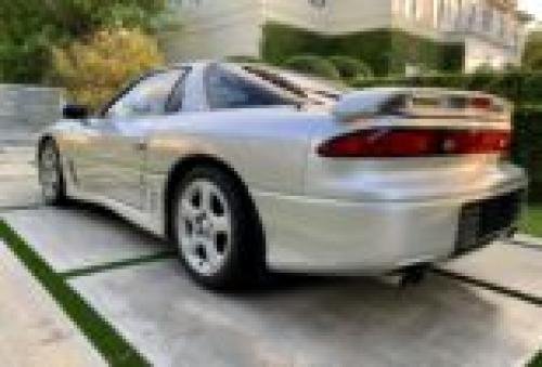 Photo of a 1992 Mitsubishi 3000GT in Ascot Silver Metallic (paint color code H84)
