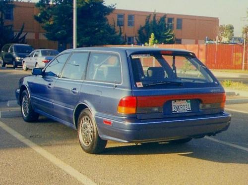 Photo of a 1993 Mitsubishi Diamante in Lisbon Blue Metallic (paint color code BQS)