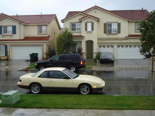 Photo of a 1989 Nissan 240SX in Creamy Yellow on Dark Gray Metallic (paint color code 5G8)