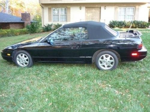 Photo of a 1989-1994 Nissan 240SX in Super Black (paint color code KH3