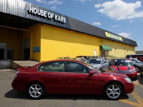 Photo of a 2005 Nissan Altima in Sonoma Sunset (paint color code A15)