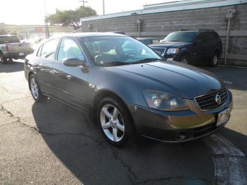 Photo of a 2004 Nissan Altima in Smoke (paint color code K11)