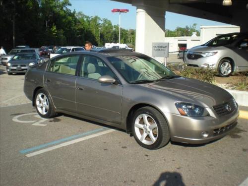 Photo Image Gallery & Touchup Paint: Nissan Altima in Polished Pewter (KY2)