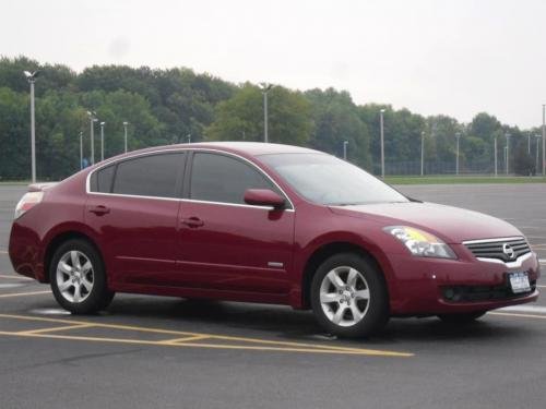 Photo of a 2008 Nissan Altima in Sonoma Sunset (paint color code A15)