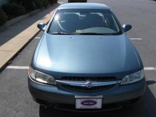 Photo of a 2001 Nissan Altima in Opal Blue Metallic (paint color code BX4)