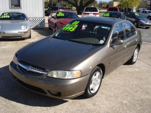 Photo of a 1998-2001 Nissan Altima in Brushed Pewter (paint color code CS3)