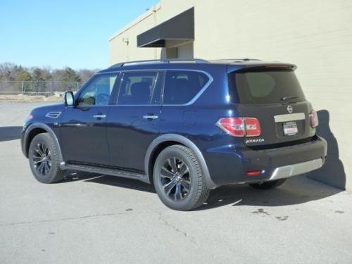 Photo of a 2017-2018 Nissan Armada in Hermosa Blue Pearl (paint color code BW5