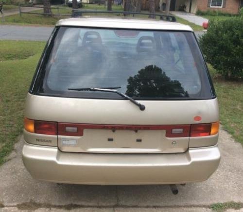 Photo of a 1990 Nissan Axxess in Pebble Beige Metallic (paint color code 2H7)