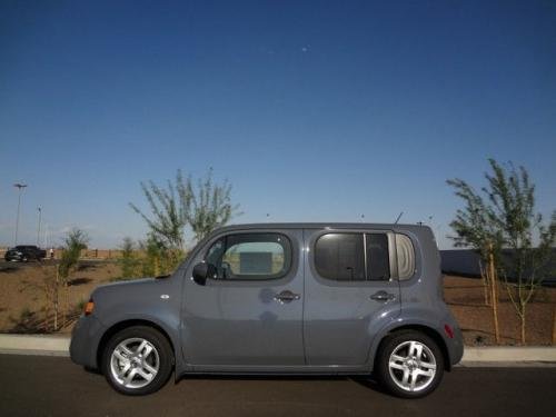 Photo of a 2013-2014 Nissan Cube in Sapphire Slate (paint color code K13