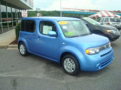 Photo of a 2012-2014 Nissan Cube in Bali Blue (paint color code RBC