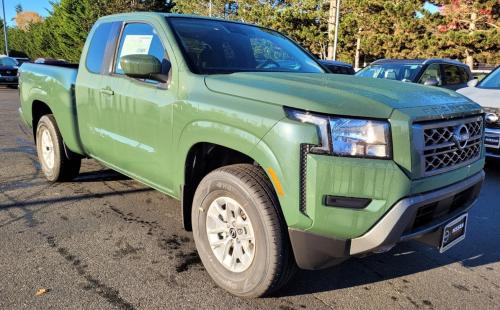 Photo of a 2022-2025 Nissan Frontier in Tactical Green Metallic (paint color code DAQ)