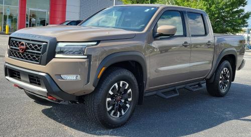 Photo of a 2022-2024 Nissan Frontier in Baja Storm Metallic (paint color code HAL)