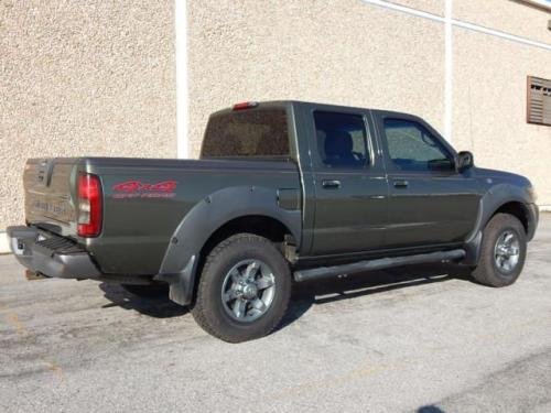 Photo of a 2003-2004 Nissan Frontier in Canteen (paint color code D13)