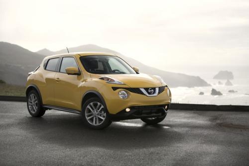 Photo Image Gallery & Touchup Paint: Nissan Juke in Solar Yellow (EAV)