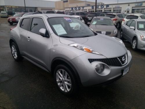 Photo Image Gallery & Touchup Paint: Nissan Juke in Chrome Silver (KY0)