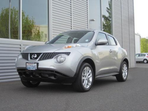 Photo Image Gallery & Touchup Paint: Nissan Juke in Chrome Silver (KY0)