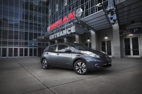 Photo of a 2013 Nissan Leaf in Metallic Slate (paint color code KBC)