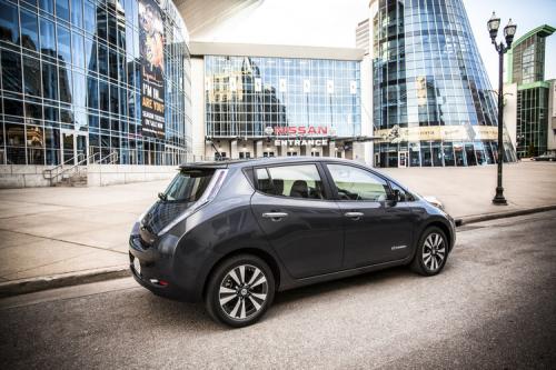 Photo of a 2013 Nissan Leaf in Metallic Slate (paint color code KBC)