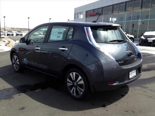 Photo of a 2013 Nissan Leaf in Metallic Slate (paint color code KBC)