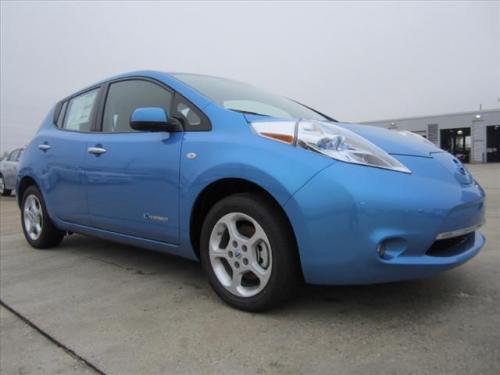 Photo of a 2011-2014 Nissan Leaf in Blue Ocean (paint color code RAT)