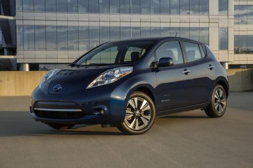 Photo Image Gallery & Touchup Paint: Nissan Leaf in Deep Blue Pearl (RAY)