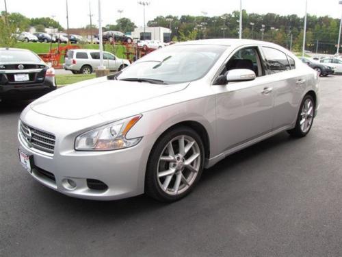 Photo Image Gallery & Touchup Paint: Nissan Maxima in Radiant Silver (K12)