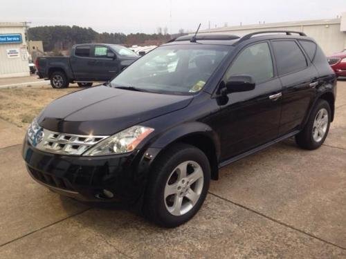 Photo of a 2003-2007 Nissan Murano in Super Black (paint color code KH3